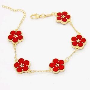 Elegant  Five-Leaf Flower Bracelet